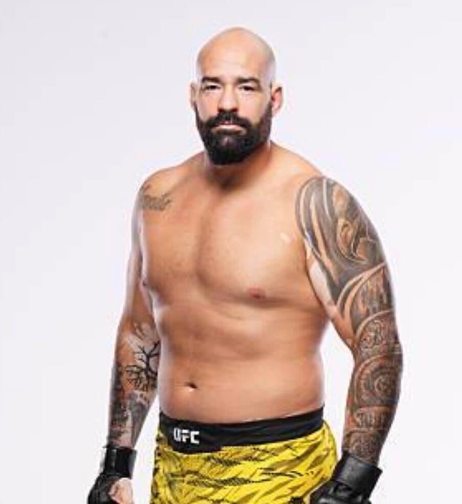 Max Gimenis, Pro MMA fighter at Kaizen MMA