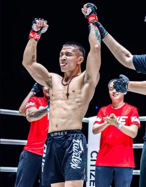 Moises Ilogen, Pro MMA fighter at Kaizen MMA
